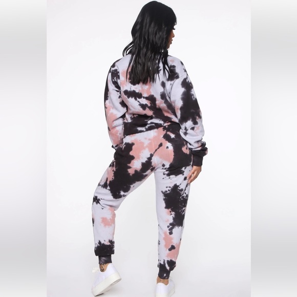 FASHION Nova Tie Dye 2pc. Hoodie & Jogger Set. Size L. - Picture 2 of 4
